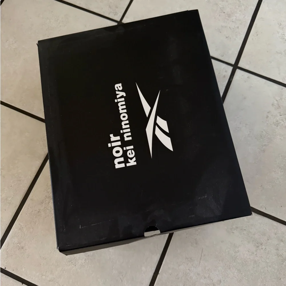 noir kei ninomiya insta pump sneakers - Picture 2 of 9